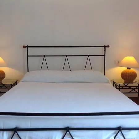 Masseria Boezio Ostuni Bed & Breakfast