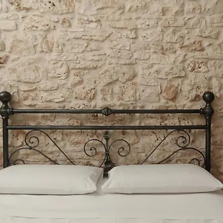 Masseria Boezio Ostuni Bed & Breakfast