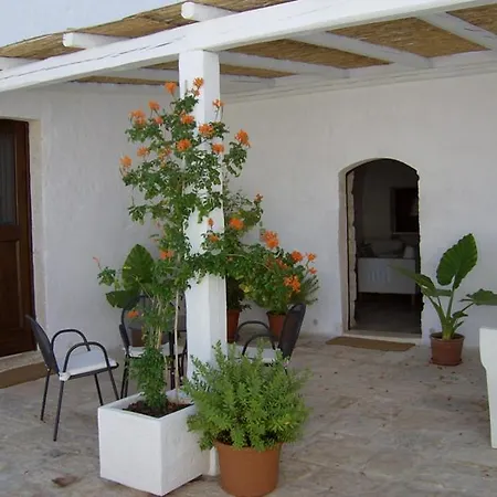 Masseria Boezio Ostuni Mare Bed & Breakfast 3*