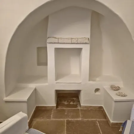 Masseria Boezio Ostuni Mare Bed & Breakfast